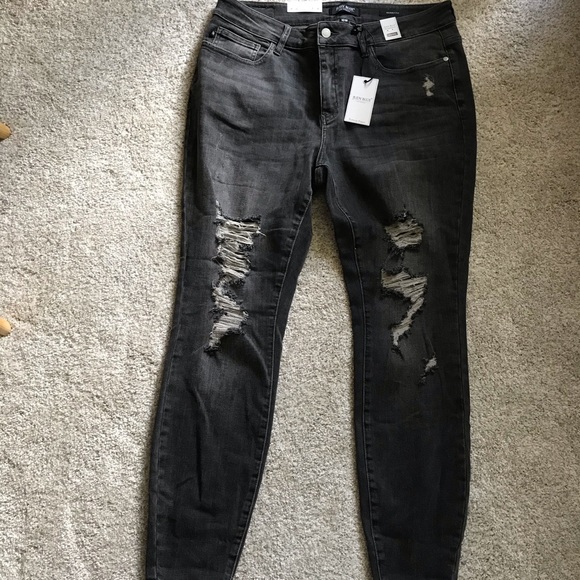 judy blue black distressed jeans